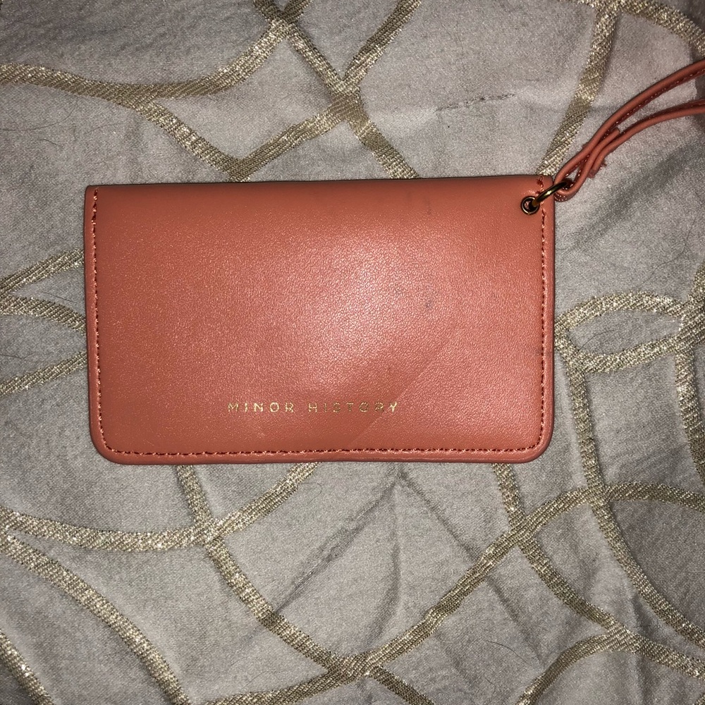 Small wristlet - Picture 2 of 3